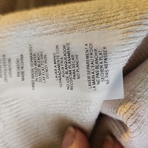 Sioni  Multipal Floral Patterned Long Sleeve Top. Super Soft. Size Meduim‎ Cream - Picture 9 of 12